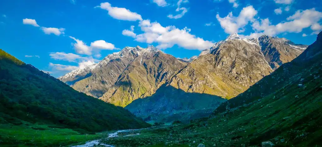 Har Ki Dun Ruinsara
